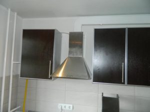 Установка вытяжки на кухне в Прокопьевске